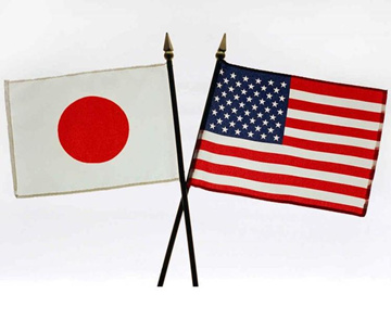 直到火烧到美国——珍珠港事件发生的第二天,美国就展开了针对日本人