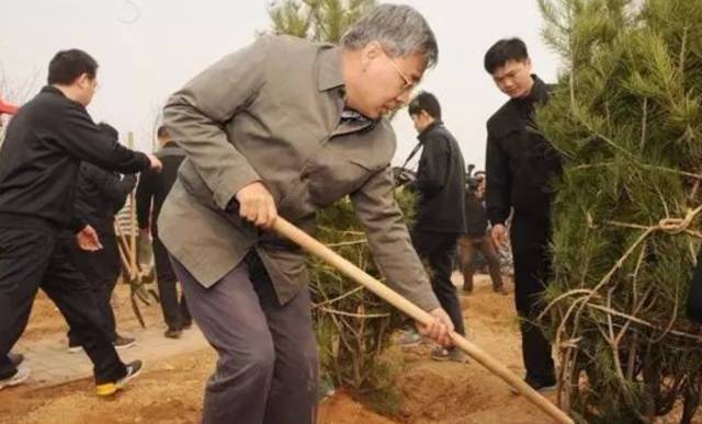 郭主席再度降临,这次履新银监会意欲何为?