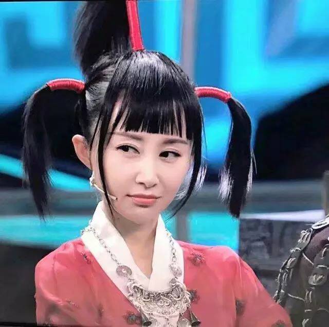 在《王牌对王牌》中时隔十四年,舒畅再次扮演了天山童姥,也掀起了观众
