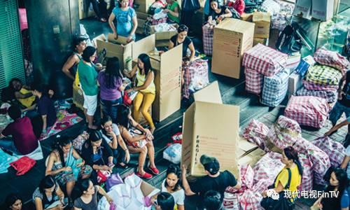 素质高懂英语?菲佣受内地家长青睐月薪高达一