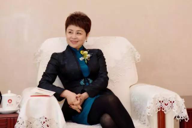 爱心人寿张延苓的保险执念:笃定保险+医疗_