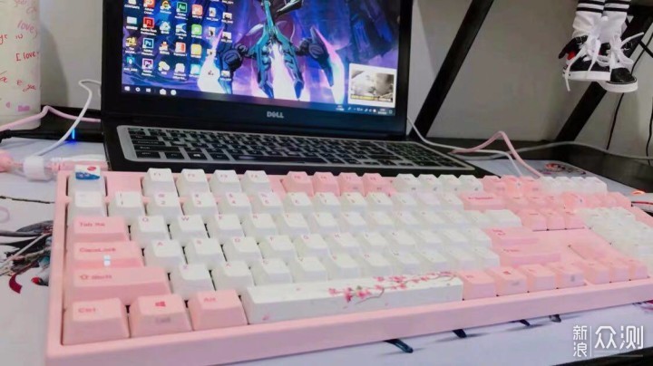 好看，好看，好看，适合女生的机械键盘_新浪众测