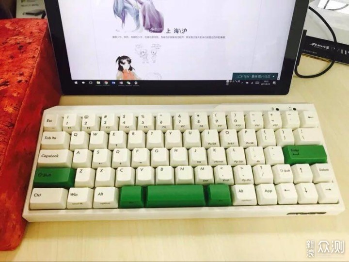 就是好看，适合女生的机械键盘_新浪众测