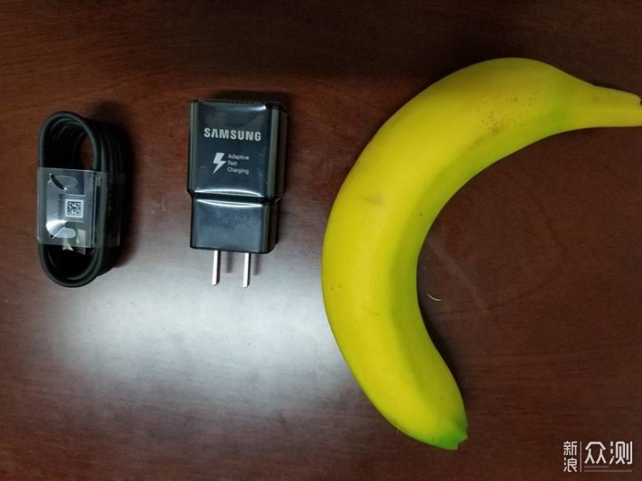 三星折叠无线充电器测评_新浪众测