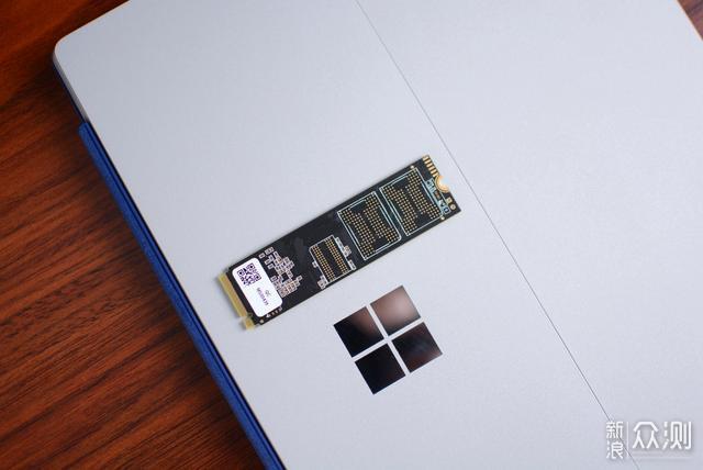 不拆机也能给Surface加固态:这样做轻松实现_新浪众测