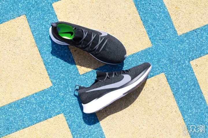nike zoom fly fk carbon plate