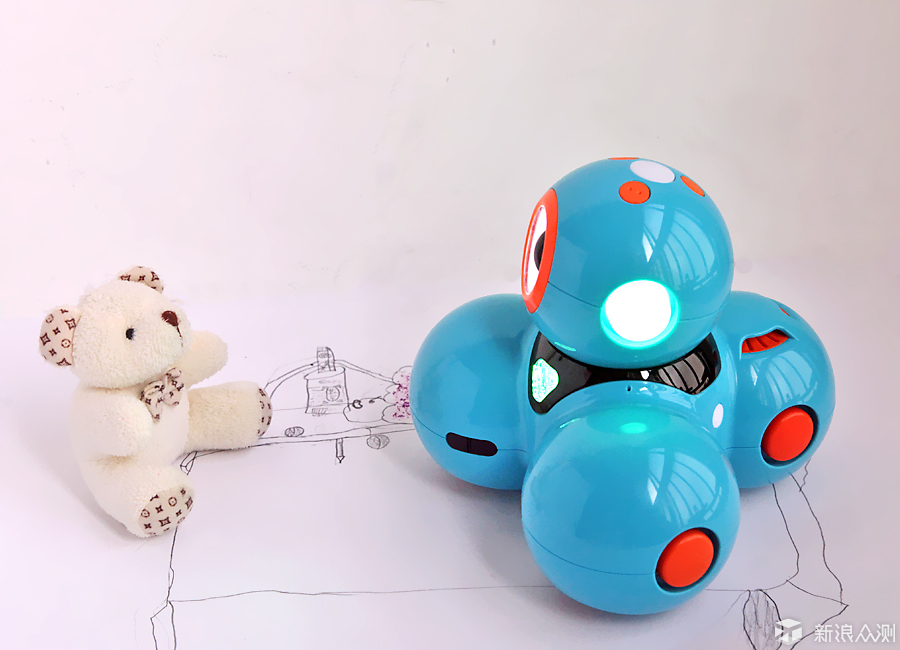 培养孩子创造力的Wonder达奇智能机器人