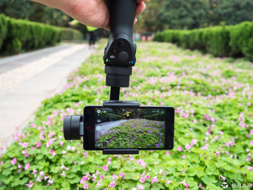 无惧抖动,稳如鸡头?大疆灵眸OSMO手机云台简