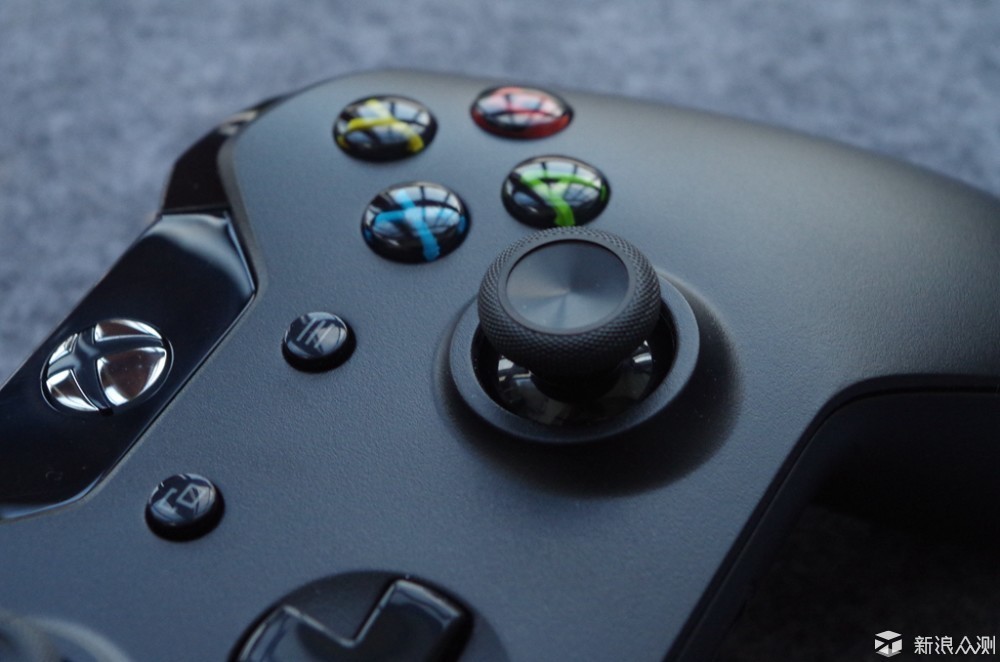 pc党到底该选择ps4手柄还是xbox手柄