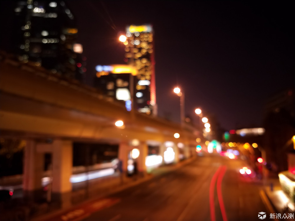 漫步夜上海,聊聊夜景摄影技巧