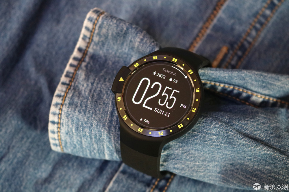 cwatch S也许是目前综合素质最好的智能手表_