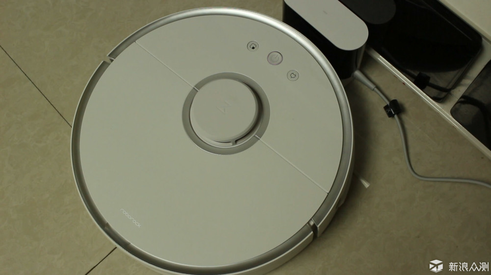 扫地拖地一次搞定——石头扫地机器人体验_新浪众测