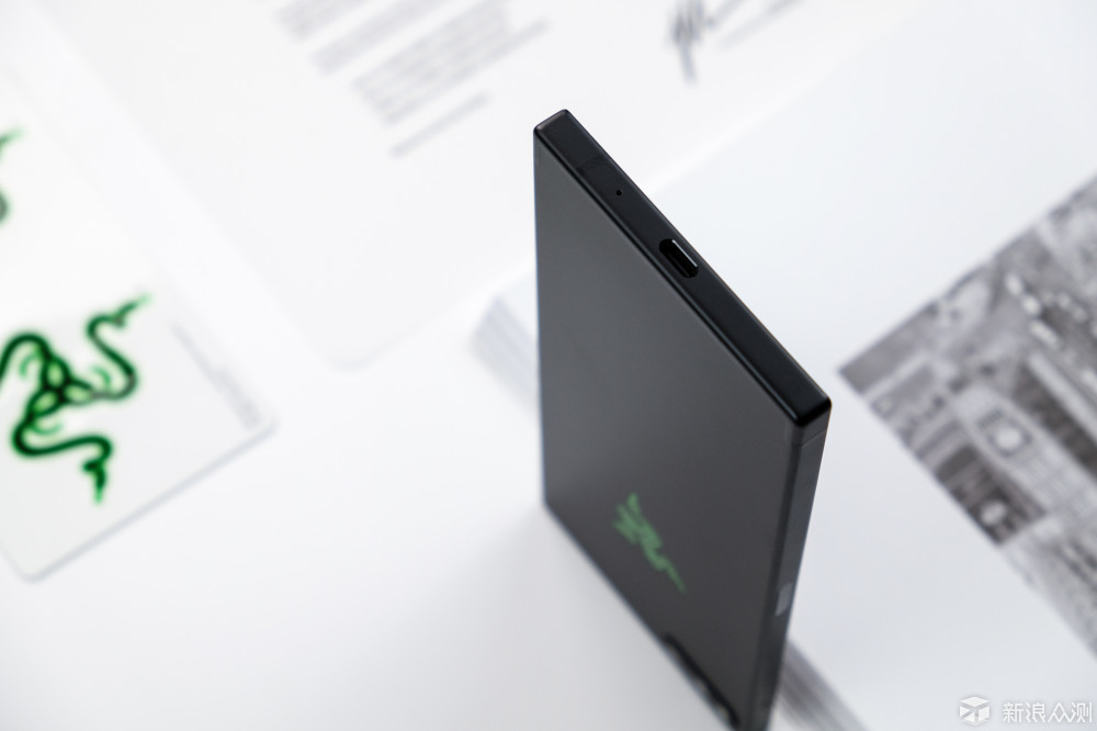 ȁ˟Sğo(w)Razer Phone ֙C(j)_˱y(c)