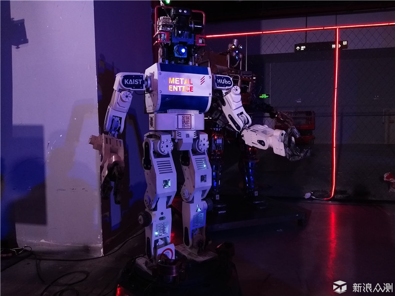 2026人形机器人半程马拉松盛况即将开启300余台机器人同场竞技！