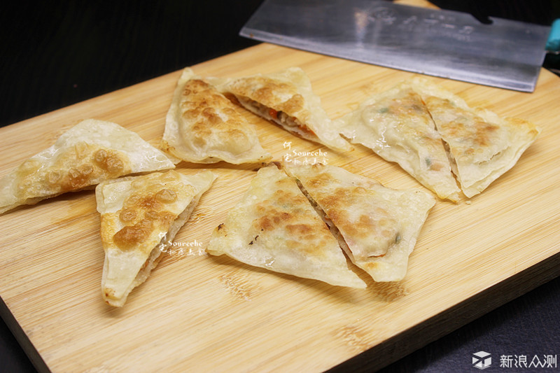 剩余云吞皮别扔用来做磷虾脆饼酥香可口