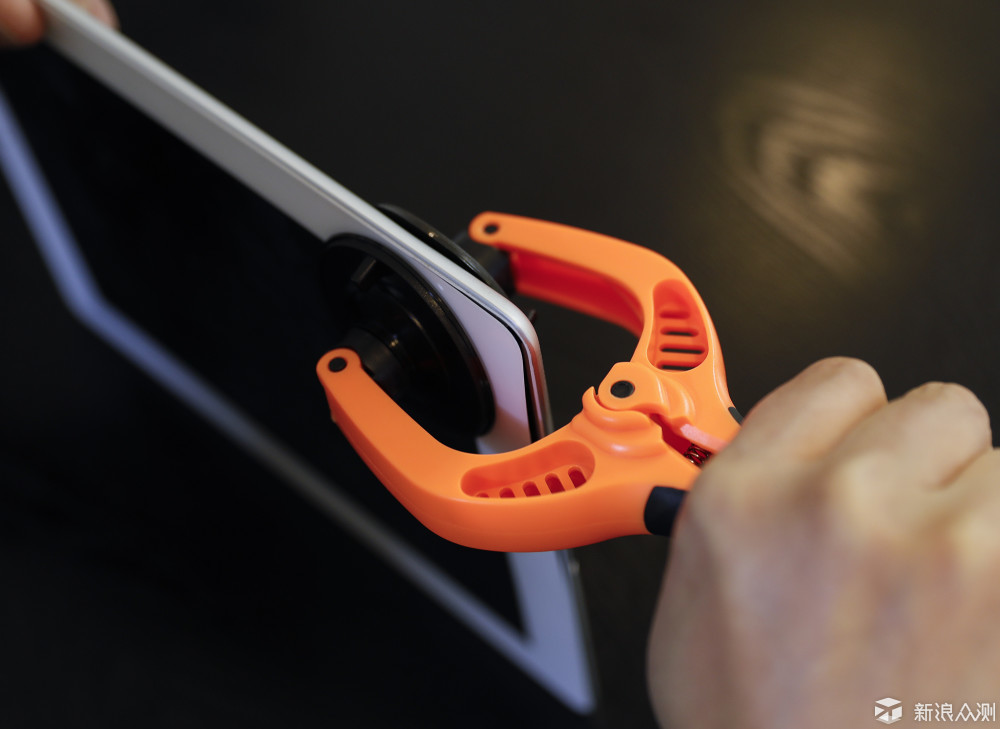 满血复活，iPad 2更换电池。_新浪众测