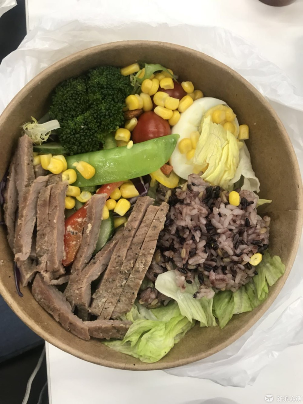 外卖定的午餐,自己也做过类似的减脂餐,味道不错.