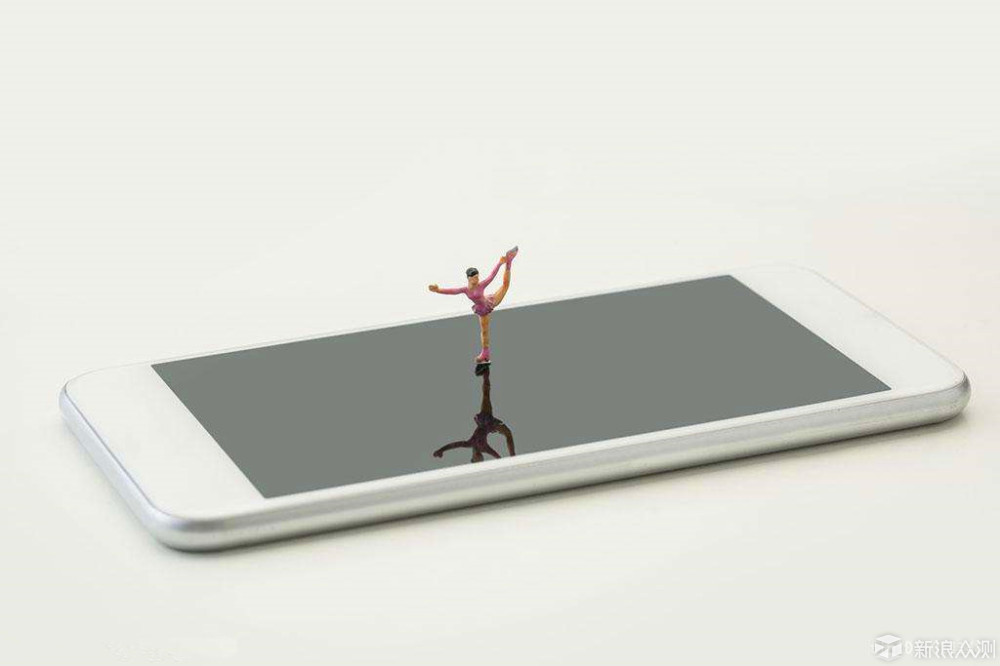 颜值为王!2018年新出的白色手机你喜欢哪个?