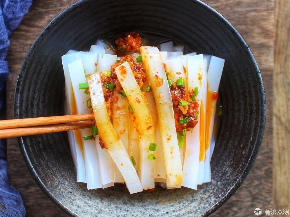 凉粉最劲道的做法,劲道爽口,好吃到停不下来