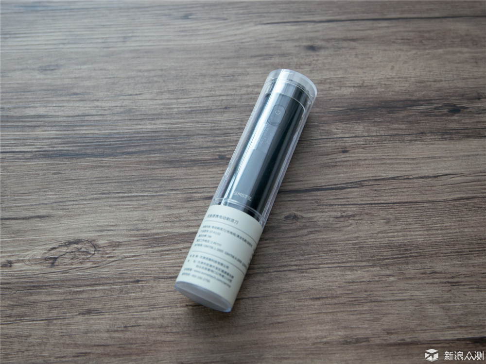 吉列党的第一款便携剃须刀:须眉ST-R102体验