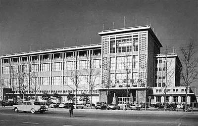 小时候卖雪花膏回力鞋的老国营百货商场现在怎么样了