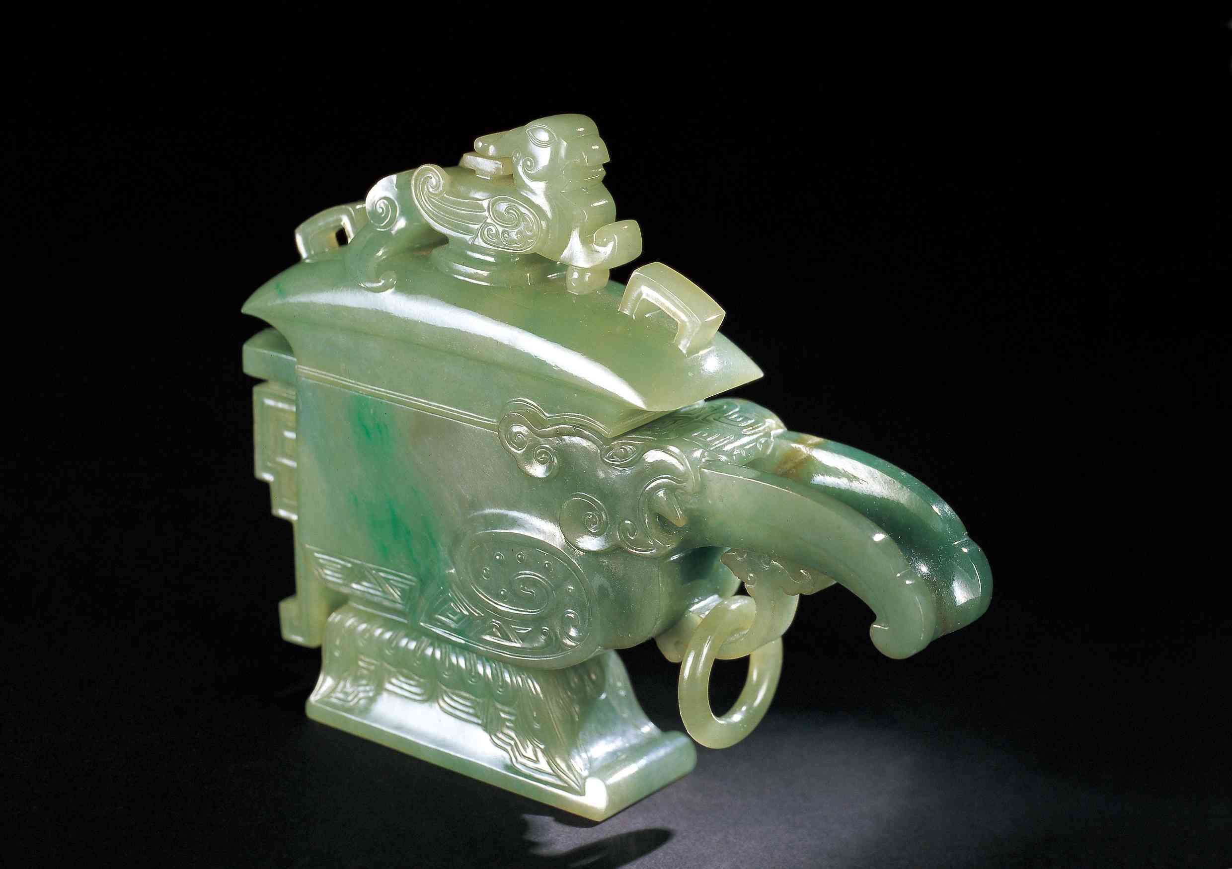 翡翠雕凤钮龙首方壶_翡翠雕凤钮龙首方壶图片,鉴赏