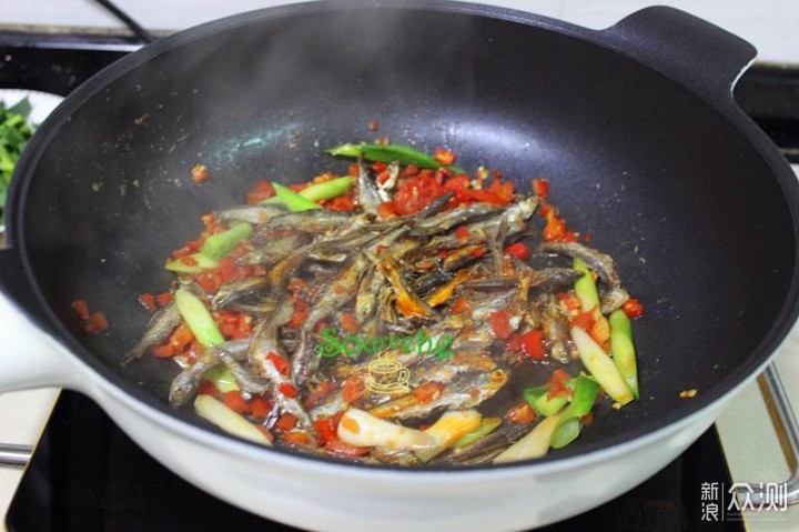 小鱼怎么吃饭 707ed8f4176030cb11c804bb1a86163f.jpeg