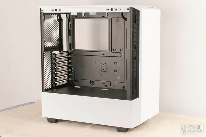 gamemax游戏帝国设计师侧透机箱开箱_原创_新浪众测