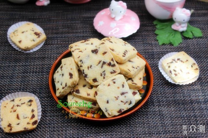 适合宝宝吃的饼干推荐 fc56e698d1be3cffc30d9feaddf5f17e.jpeg