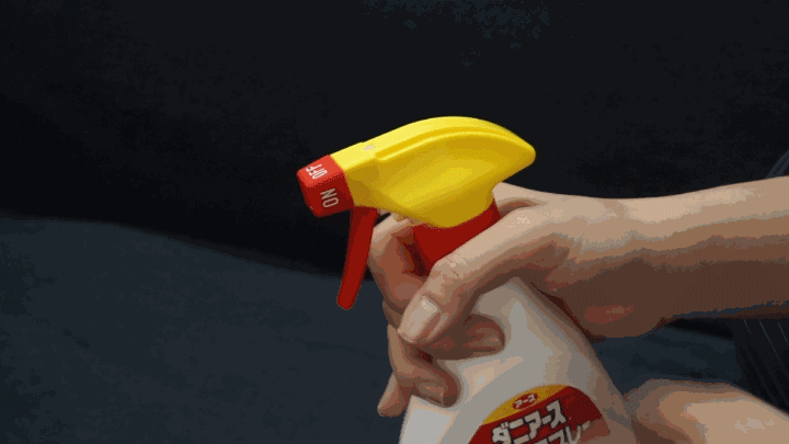 接下来就要正式剿灭螨虫大行动了~这些喷剂的喷头采用旋转开关形式