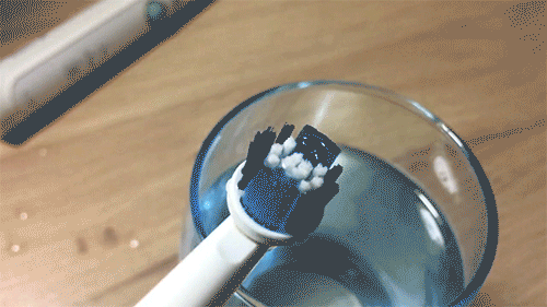 m的电动牙刷对比评测:飞利浦vs欧乐b