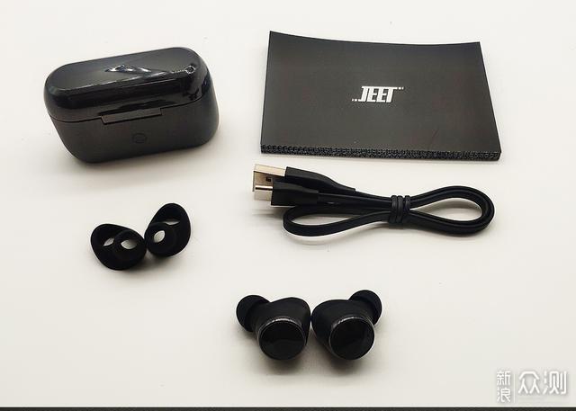 蓝牙耳机怎么调节声音 32772ab951fbd752a02e0413aa5789a7.jpeg