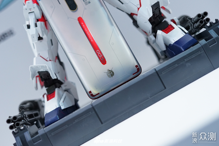 真爱粉？OPPO Reno Ace高达40周年定制版图赏_原创_新浪众测