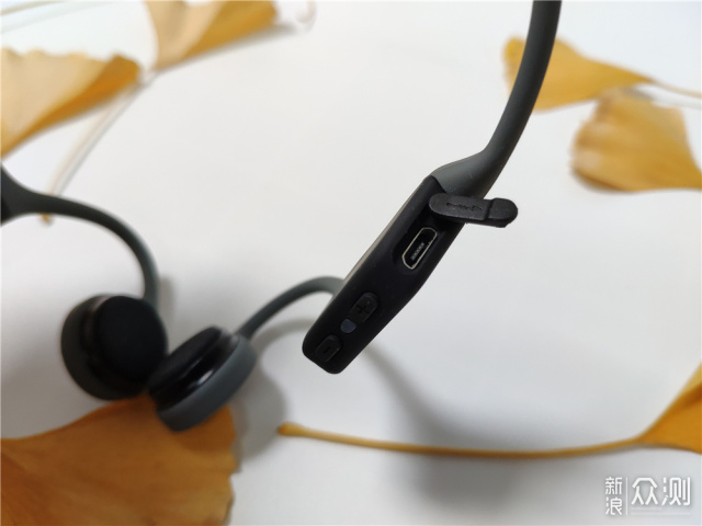 挂耳式耳机的正确佩戴方式 2b174c9abee33d39f9827b7fa4a69210.jpeg