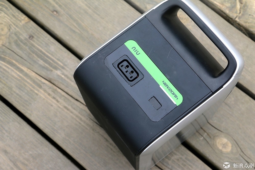 时尚与激情共存的都市小钢炮小牛m1都市版