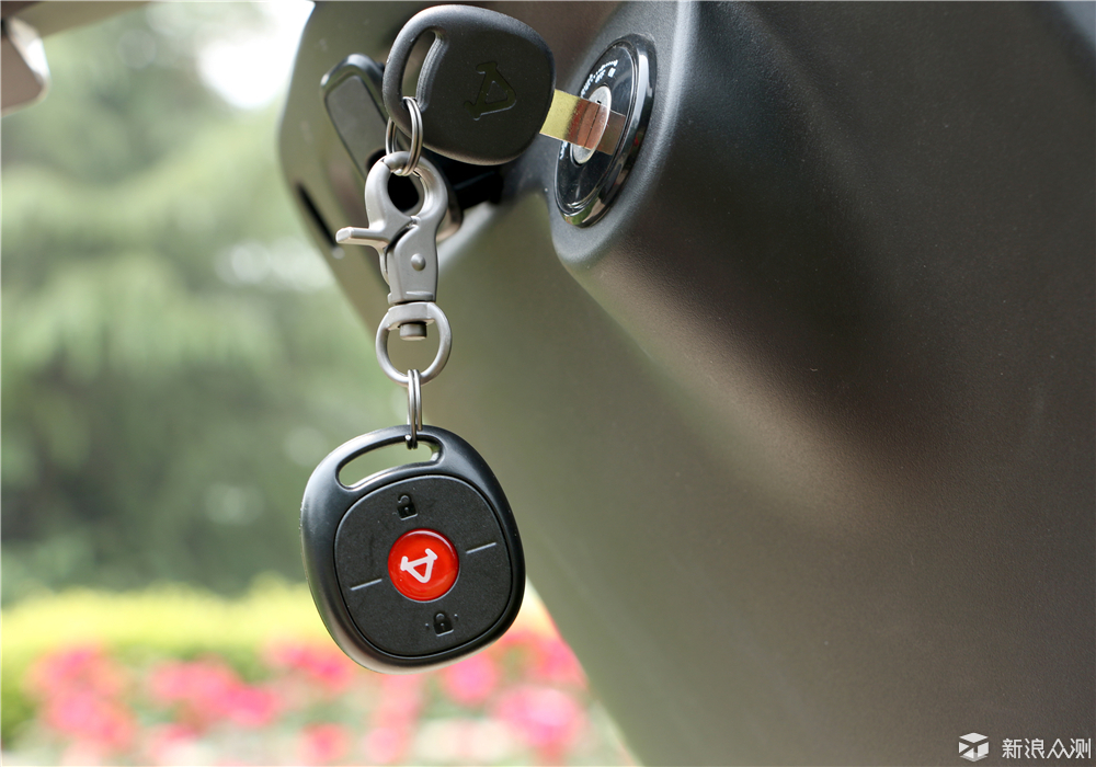 穿插在城市中的牛精灵小牛电动车m1体验