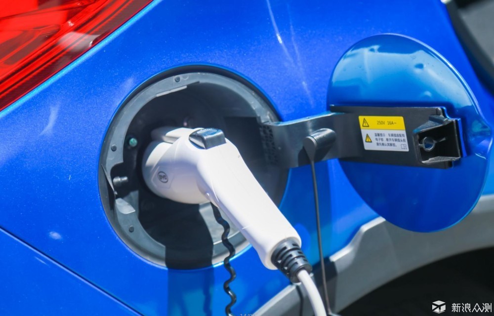 科技风有细节suv比亚迪元,元来不同,如此不同