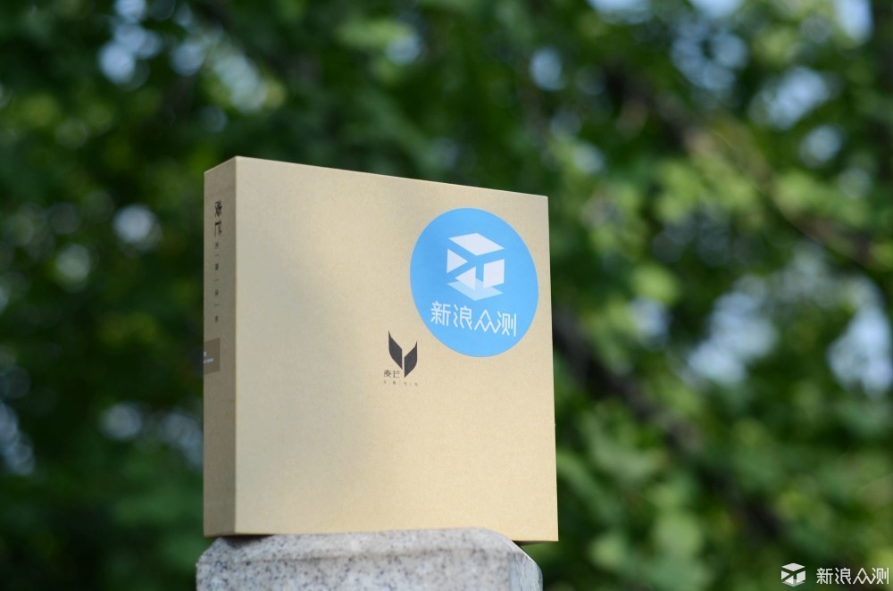 ▼麦芒的logo是两枚带尖儿的麦叶,体现出"青春是一种刺,有尖锐才锋芒"