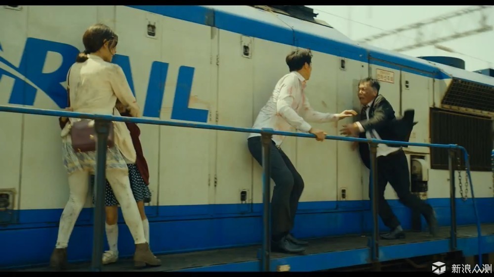 《釜山行》,我看行!_任务作业_新浪众测