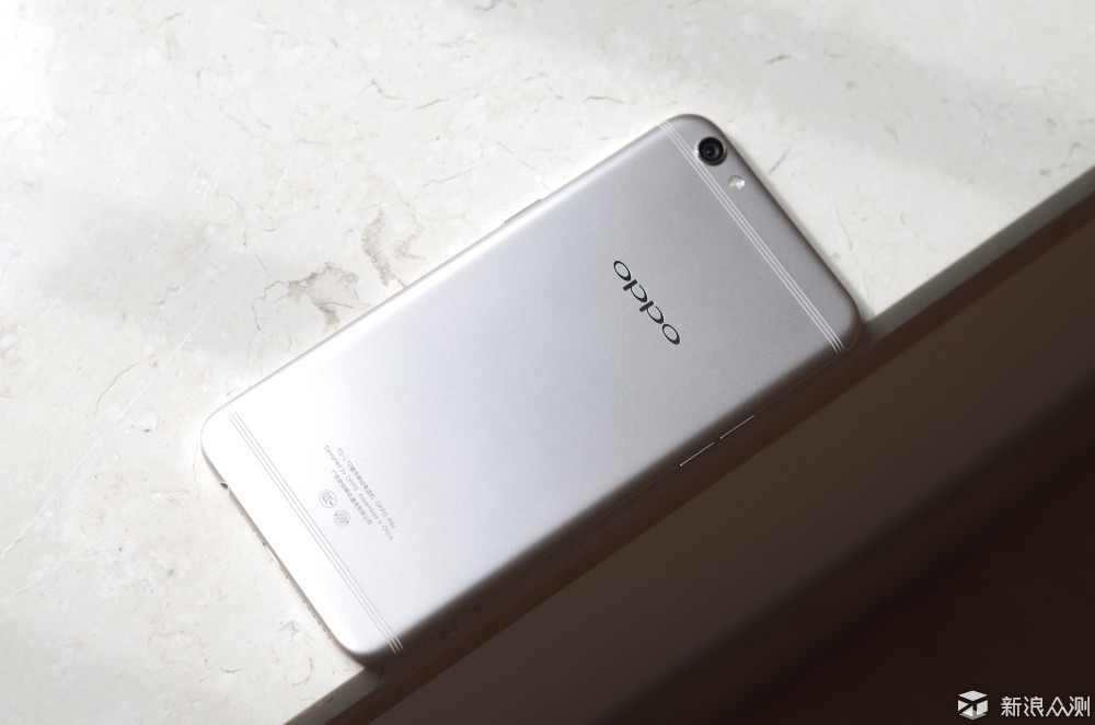 oppor9s体验进步空间仍很大的拍照利器