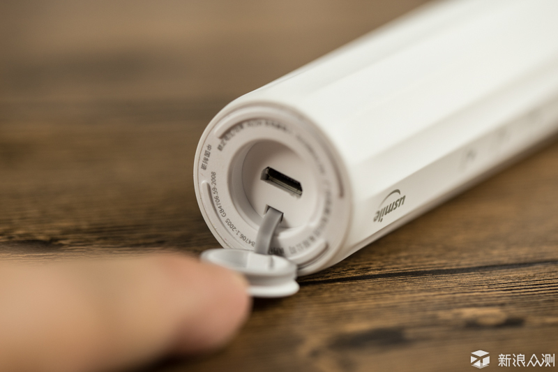 一起嘻唰唰:usmile y1声波电动牙刷使用体验谈