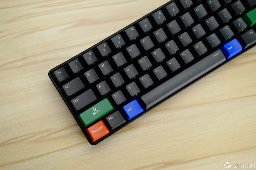 机械键盘pokerii轻体验