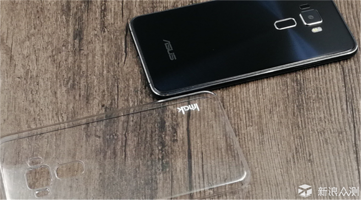 怎么选手机壳显得高档 cdd46f353ad67dc026cc60aae2d94bbd.png