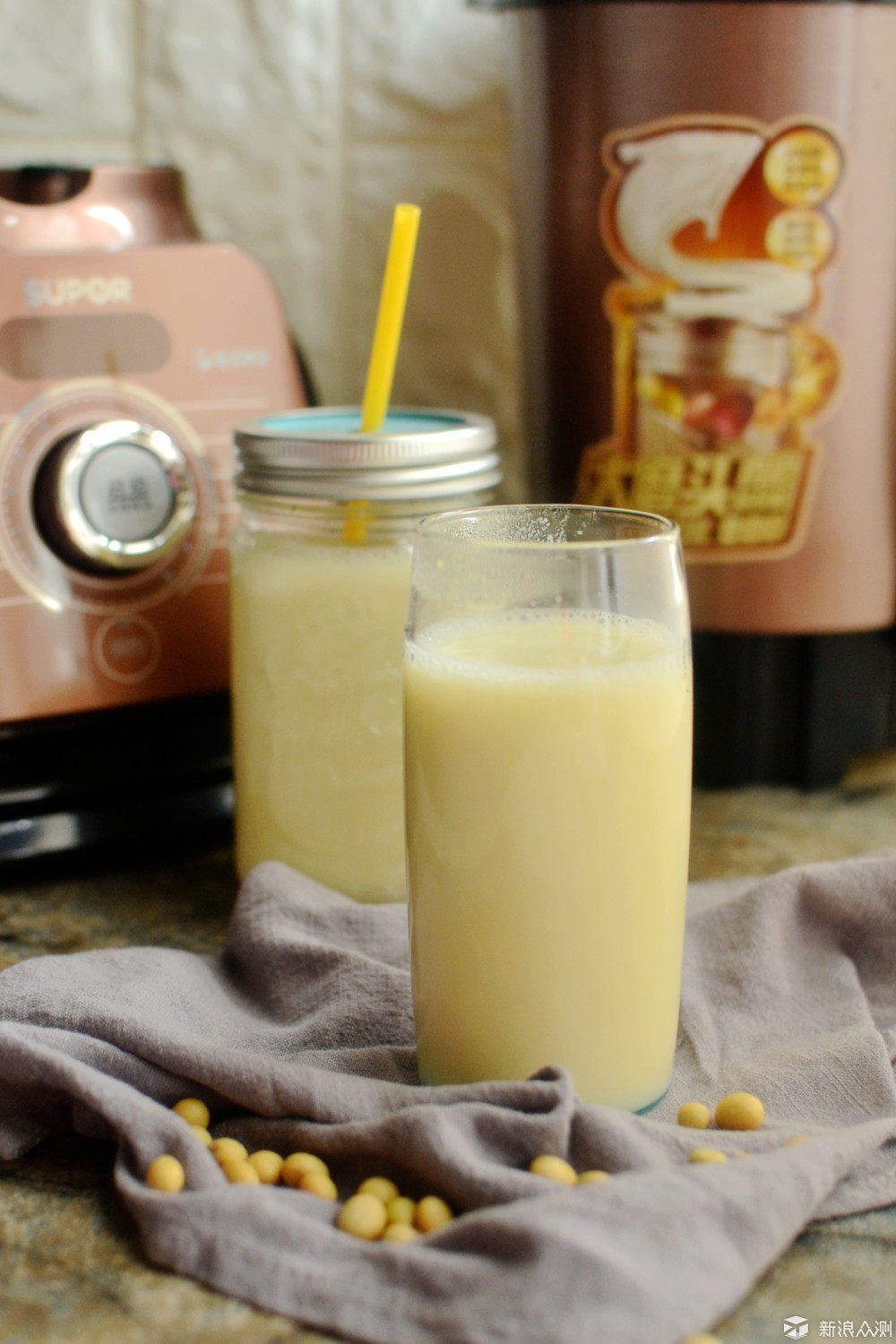 还记得18年前,因为孕中,为宝宝考虑,吃不惯牛奶的我买了第一台的豆浆