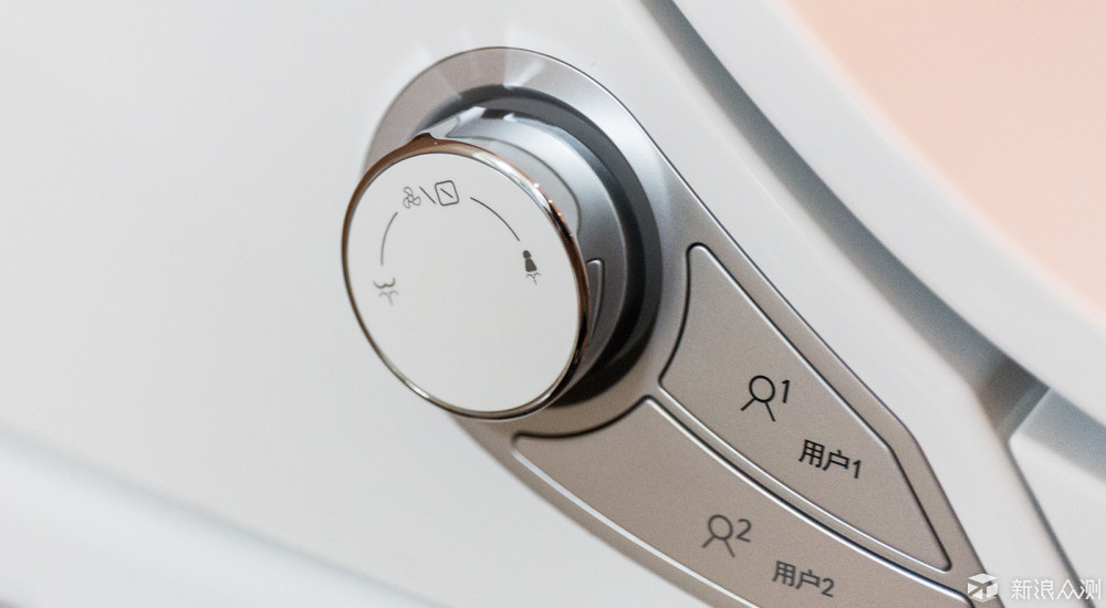 要比单独买个马桶,再买个日本产的马桶盖功能和冲水性能都要好