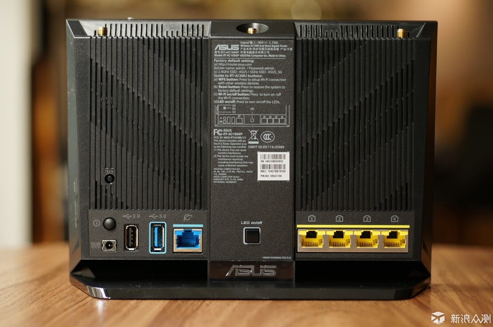 你与王者只差一个路由器!华硕ac1900p体验