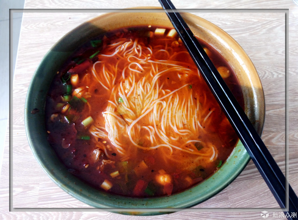 广元小吃之牛肉米粉.