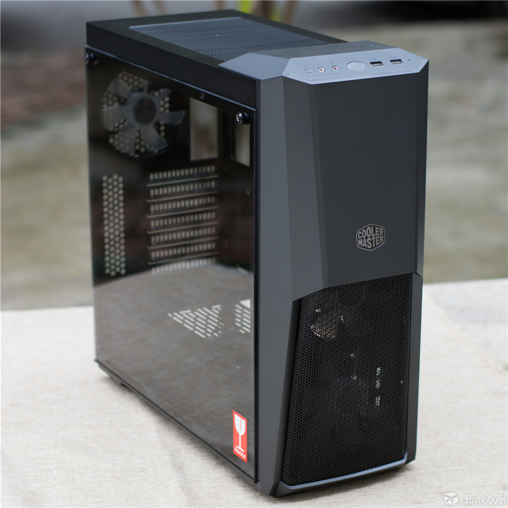 小姐姐搬新家第一弹:酷冷毁灭者Ⅲ光污染装机