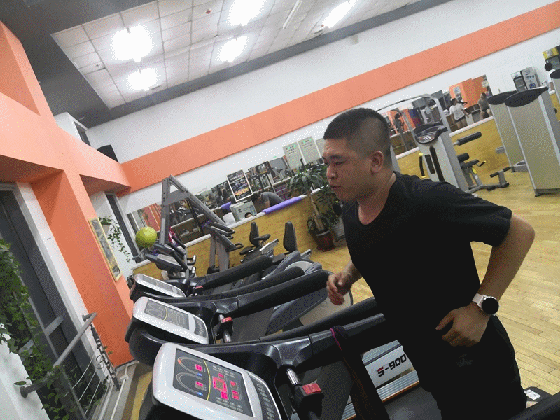 好了,这下好了,完犊子了,等衣服风干吧.我静静的.