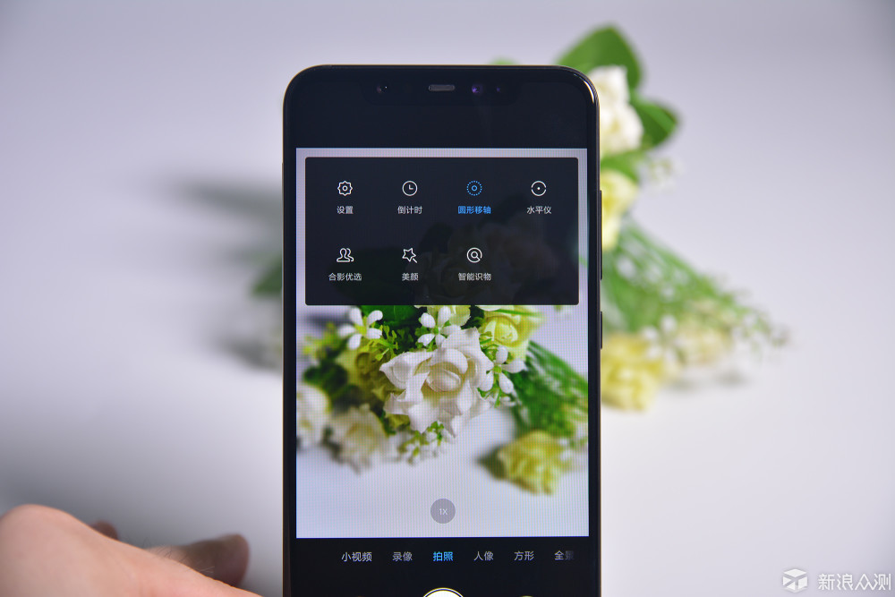 详评小米8能否承担小米八周年旗舰之名!